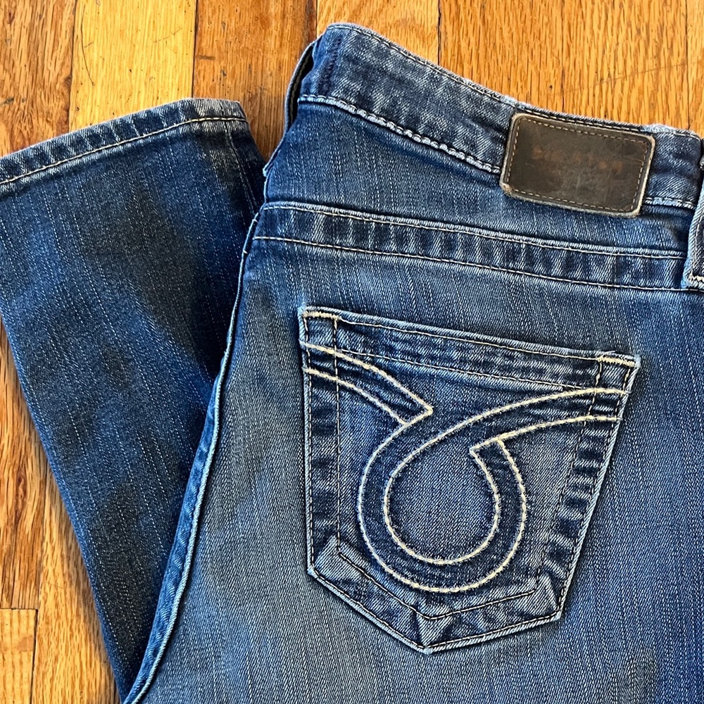 Big Star Women's Dark Blue Skinny Jeans with Embroidered Back Pocket- size 28